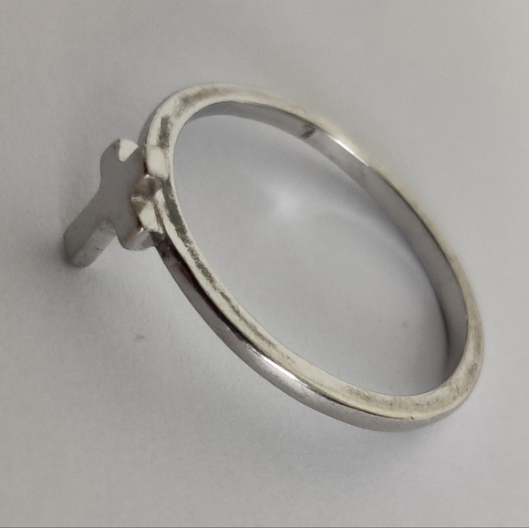 Sterling Silver Cross Ring - Picture 15 of 16